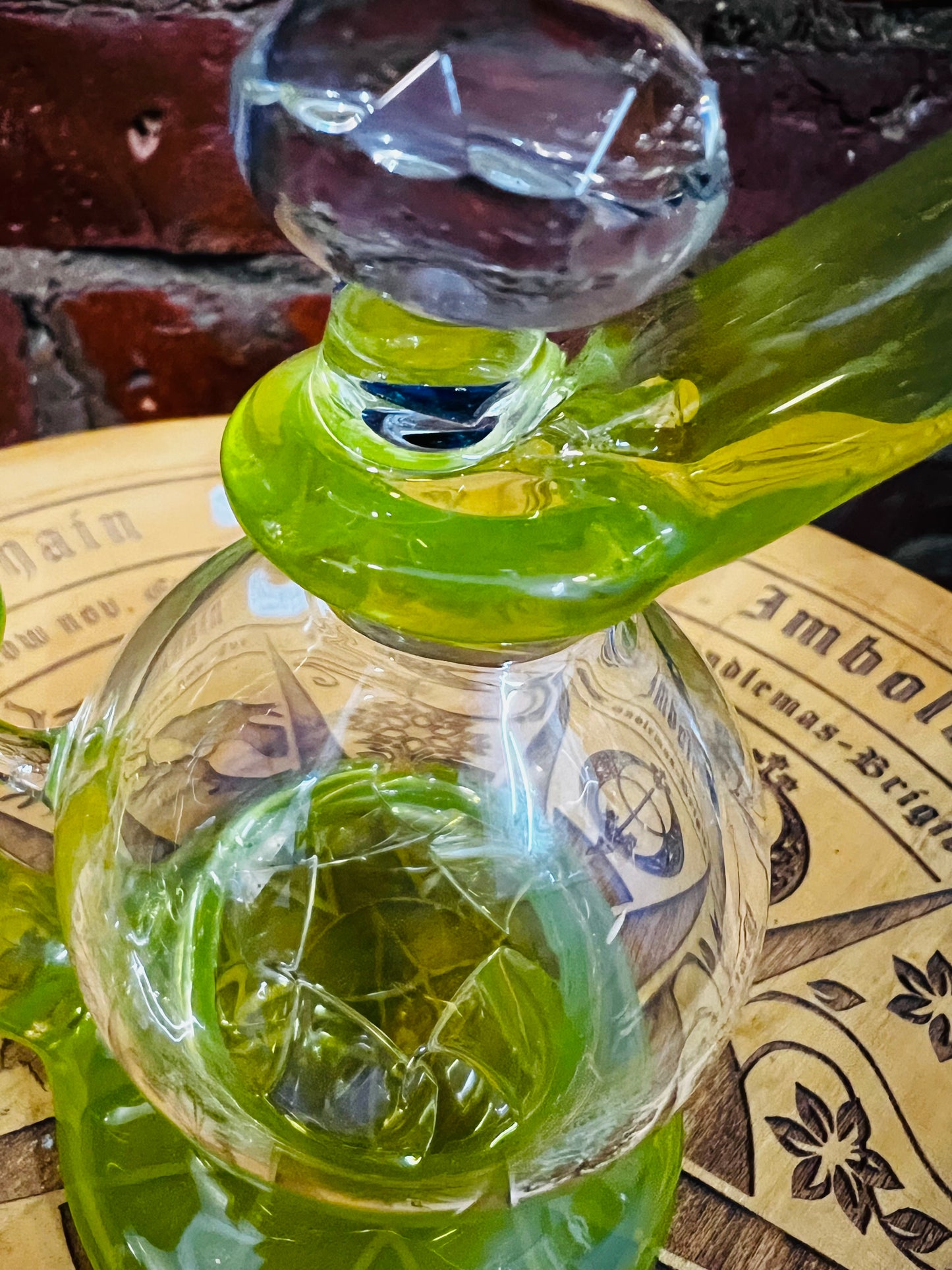 Freeek glass