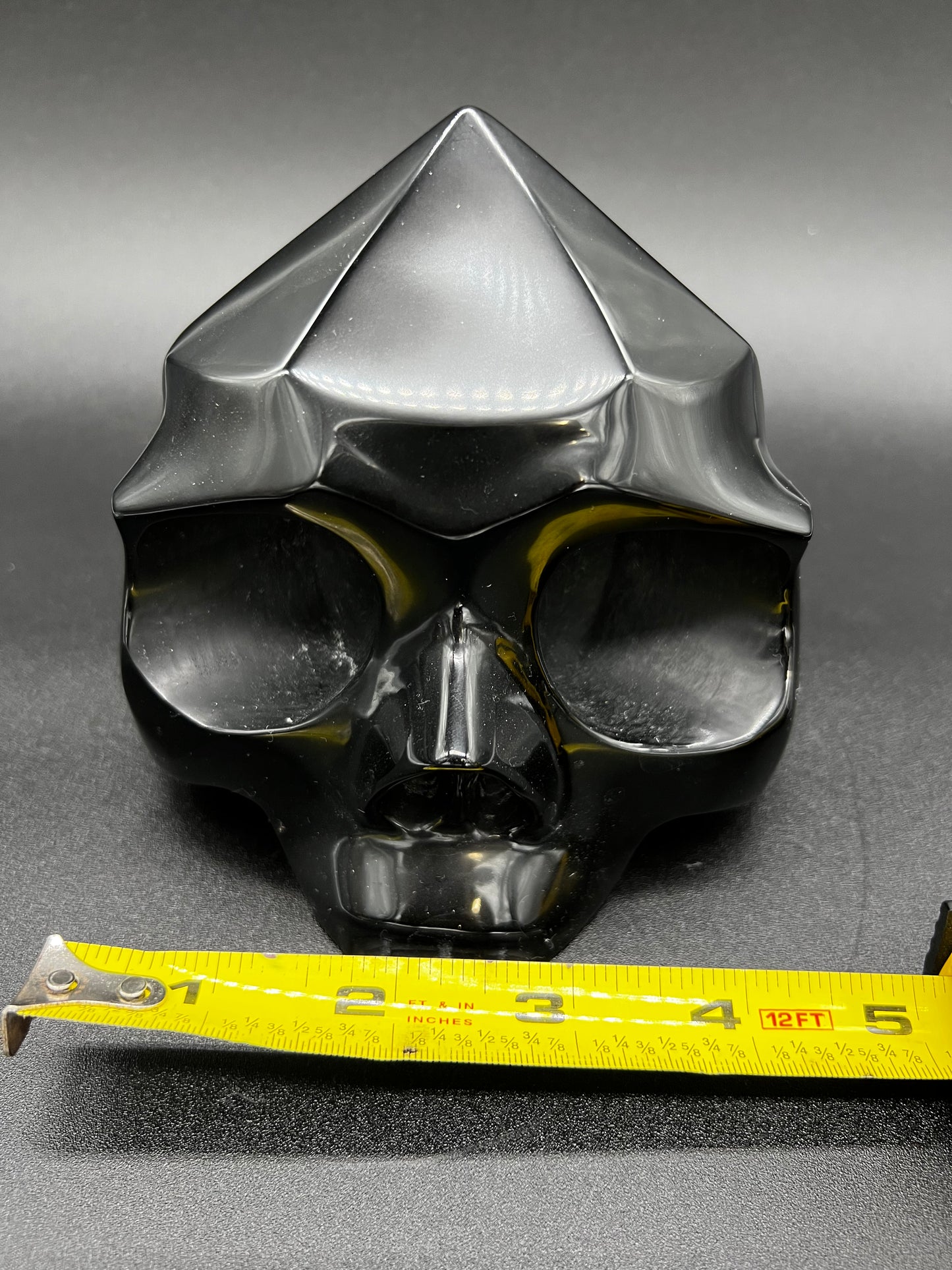Obsidian skull