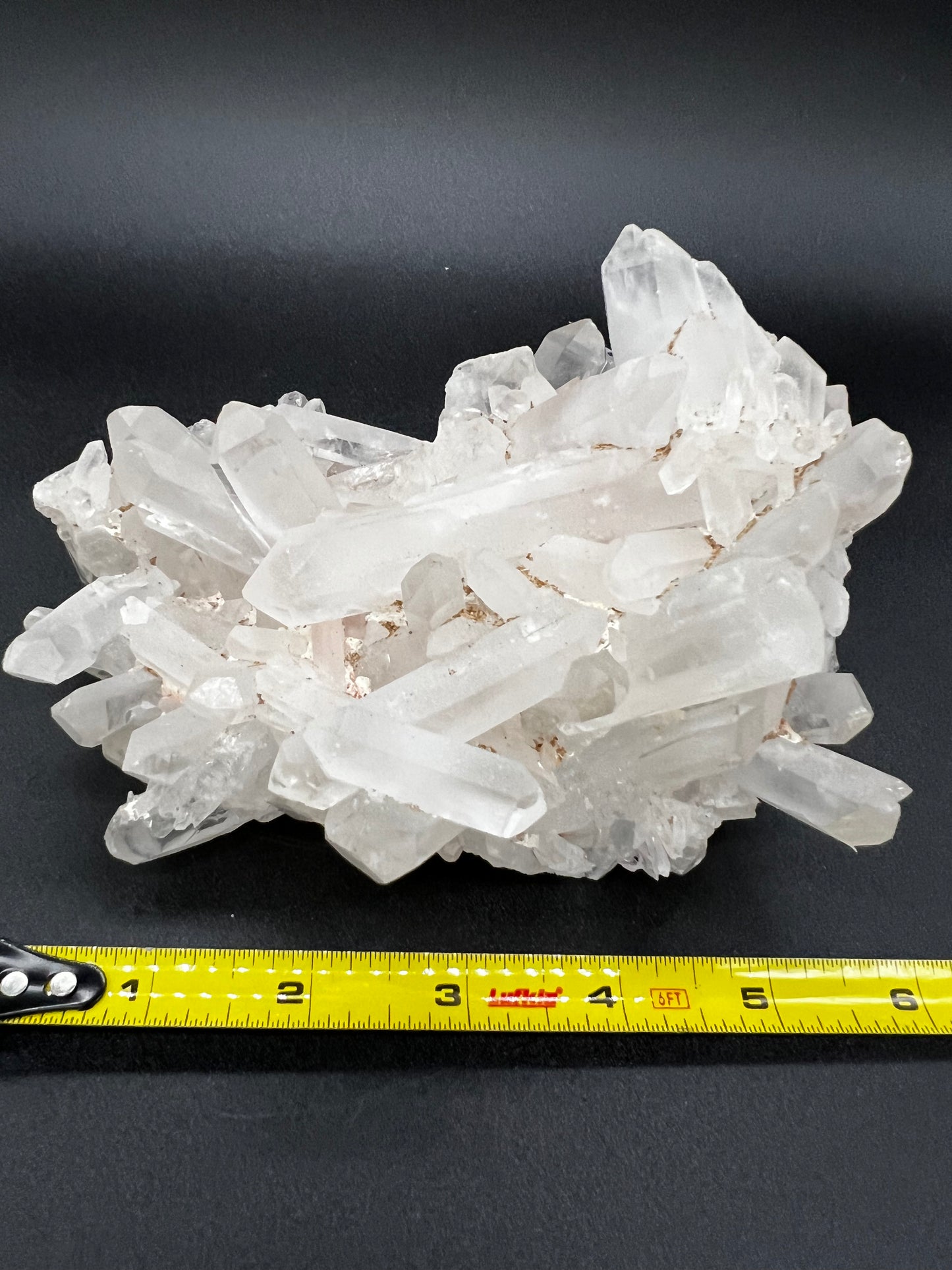 Quartz cluster