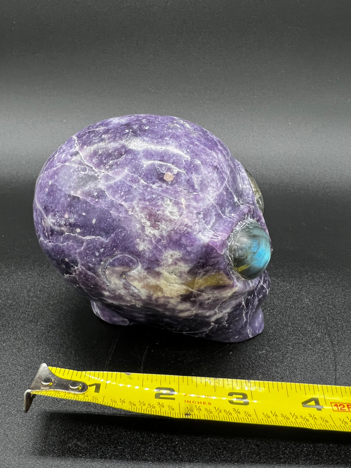 Lepidolite/labradorite skull