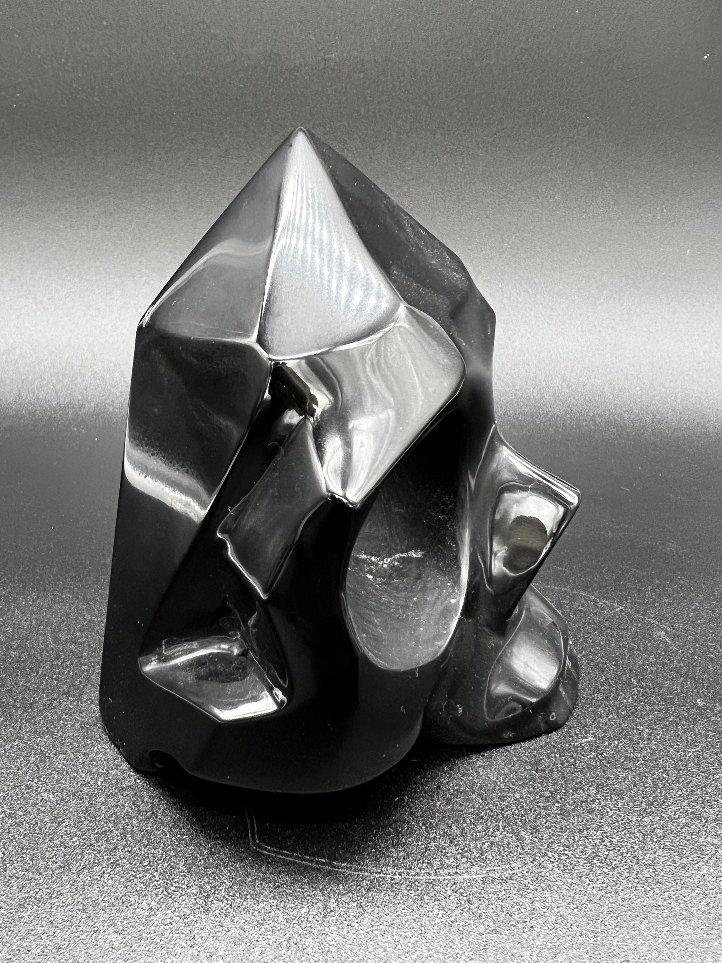 Obsidian skull