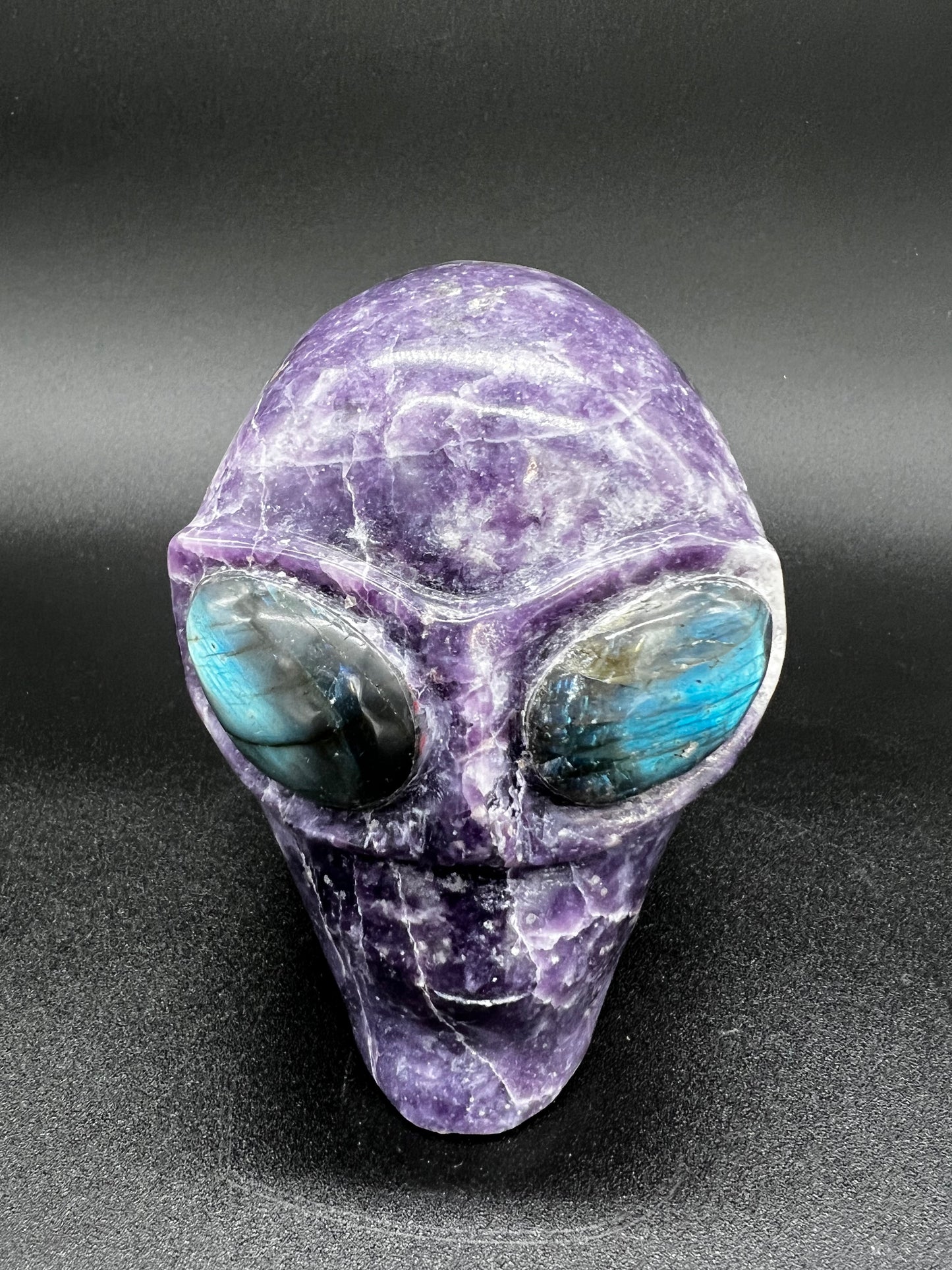 Lepidolite/labradorite skull