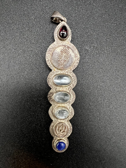 Grateful Don pendant