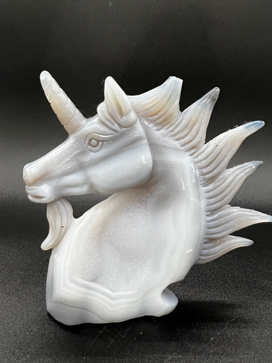 Agate carved unicorn